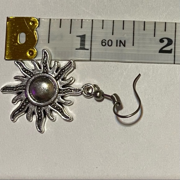 🦋3/$30🦋 Handmade Boho Celestial Dangling Sunshine Earrings in Antique Bronze - Picture 4 of 8